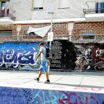Los vecinos de Lavapiés reclaman que se tomen medidas contra el edificio okupado, La Quimera