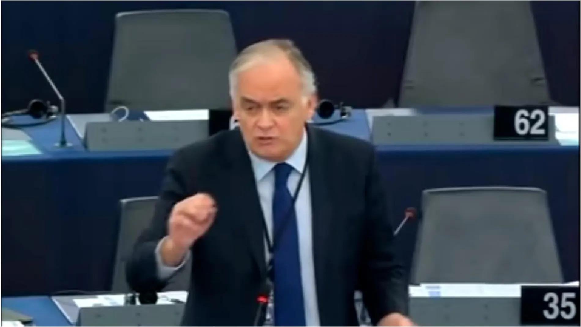 El eurodiputado popular, Esteban González Pons, en su intervención en el Parlamento Europeo