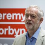 El líder del Partido Laborista británico, Jeremy Corbyn, asiste al lanzamiento de su campaña de reelección.