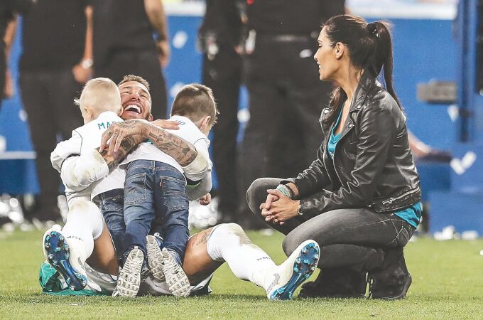 Sergio Ramos y Pilar Rubio, junto a sus hijos celebrando la última victoria de la Champions League / Foto: Gtres