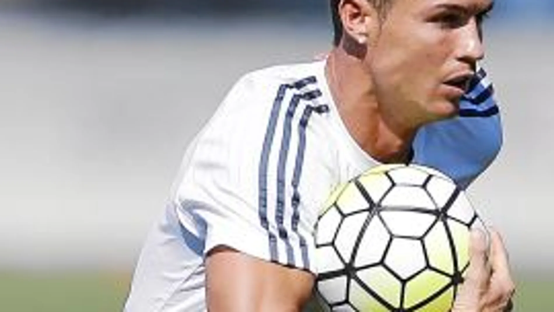 Ronaldo, en el entrenamiento de ayer del Madrid