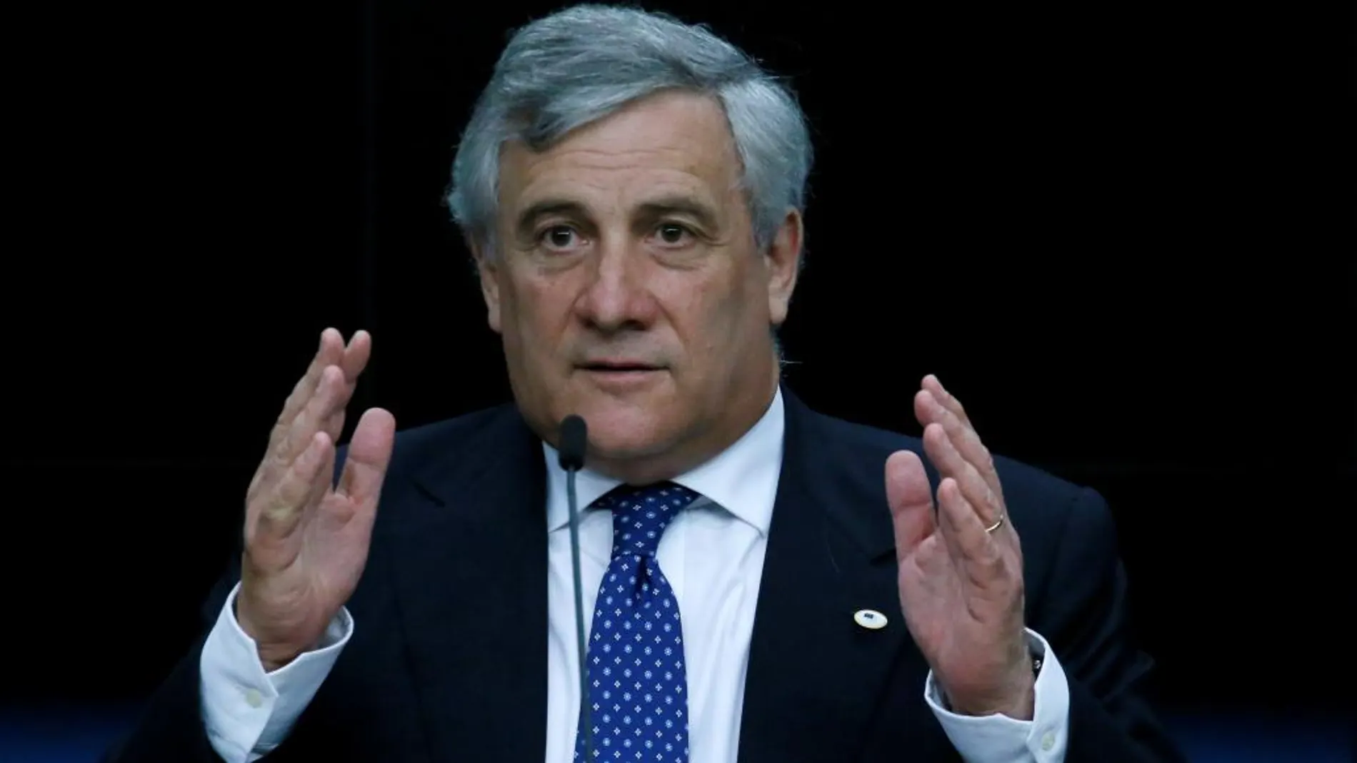 El presidente del Parlamento Europeo Antonio Tajani habla hoy durante la cumbre de la UE en Bruselas.