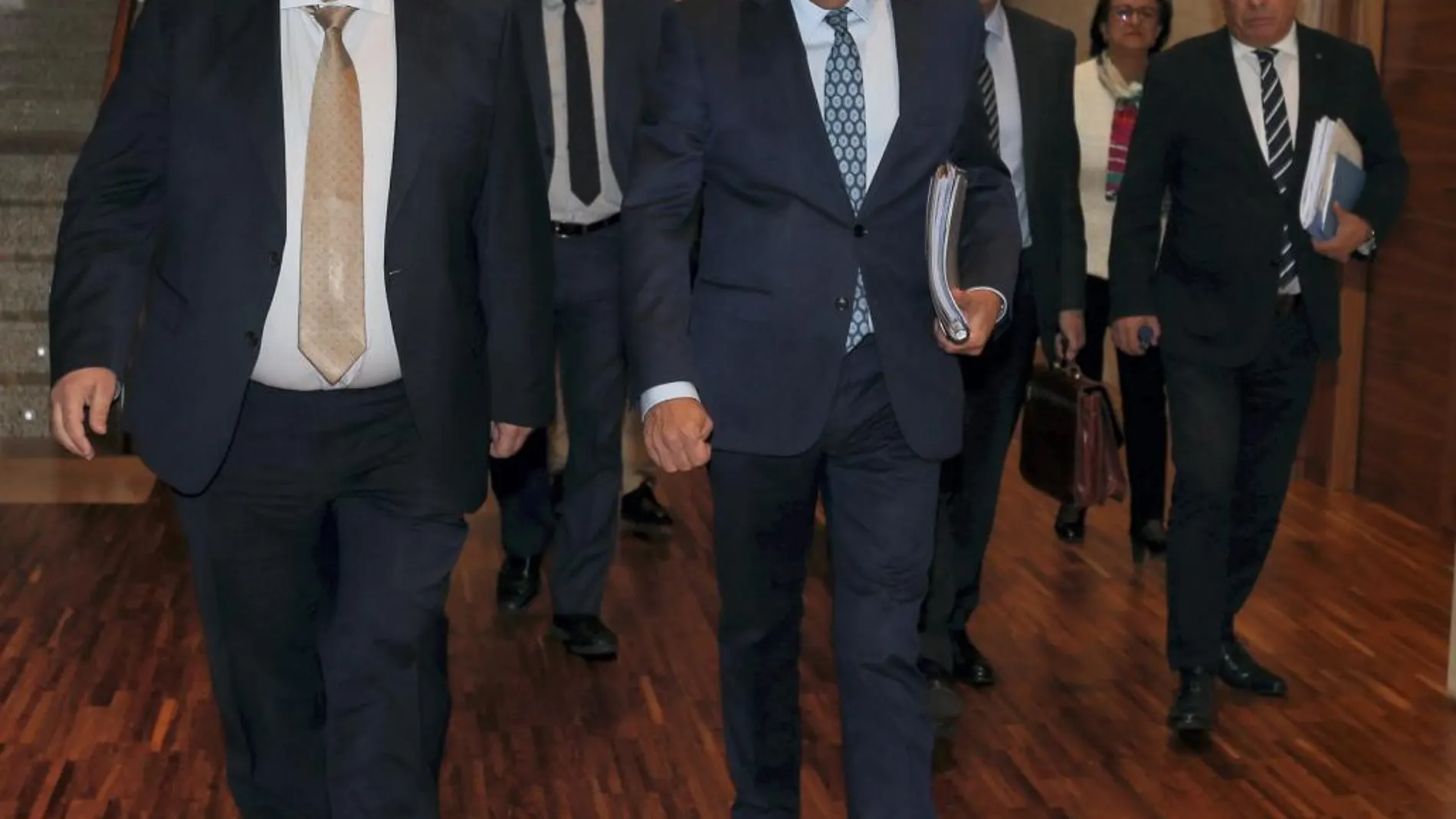 El consejero Antonio María Sáez Aguado presenta ante las Cortes las cuentas de Sanidad