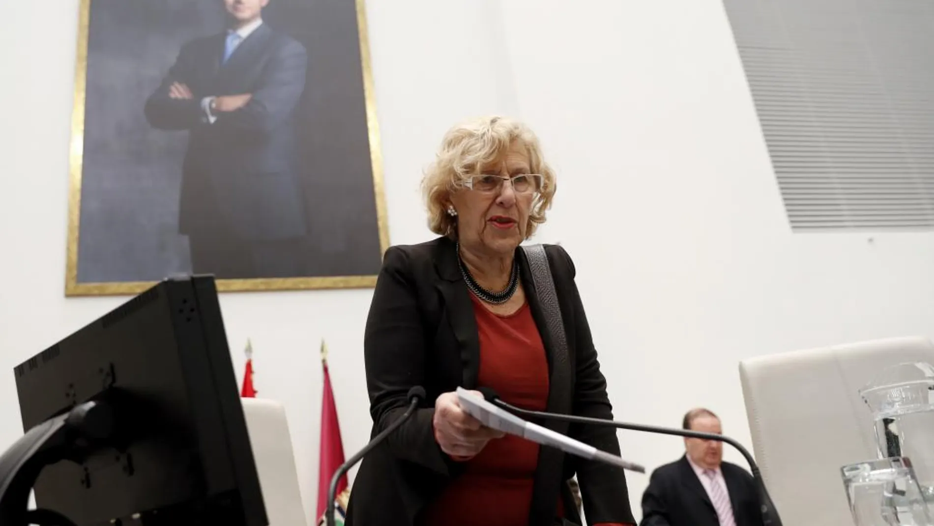 La alcaldesa de Madrid, Manuela Carmena, durante el Pleno del Ayuntamiento de Madrid
