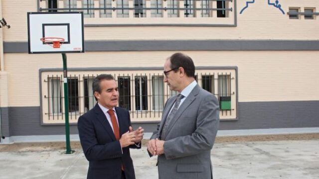 El proyecto, financiado por la Fundación Diocesana de Enseñanza “Victoria Díez” y por la Obra Social “la Caixa”, tiene como objetivo dotar de seguridad y servicios básicos al centro / Foto: La Razón