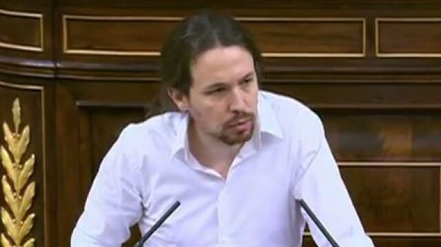 Iglesias llama miserable a Sánchez