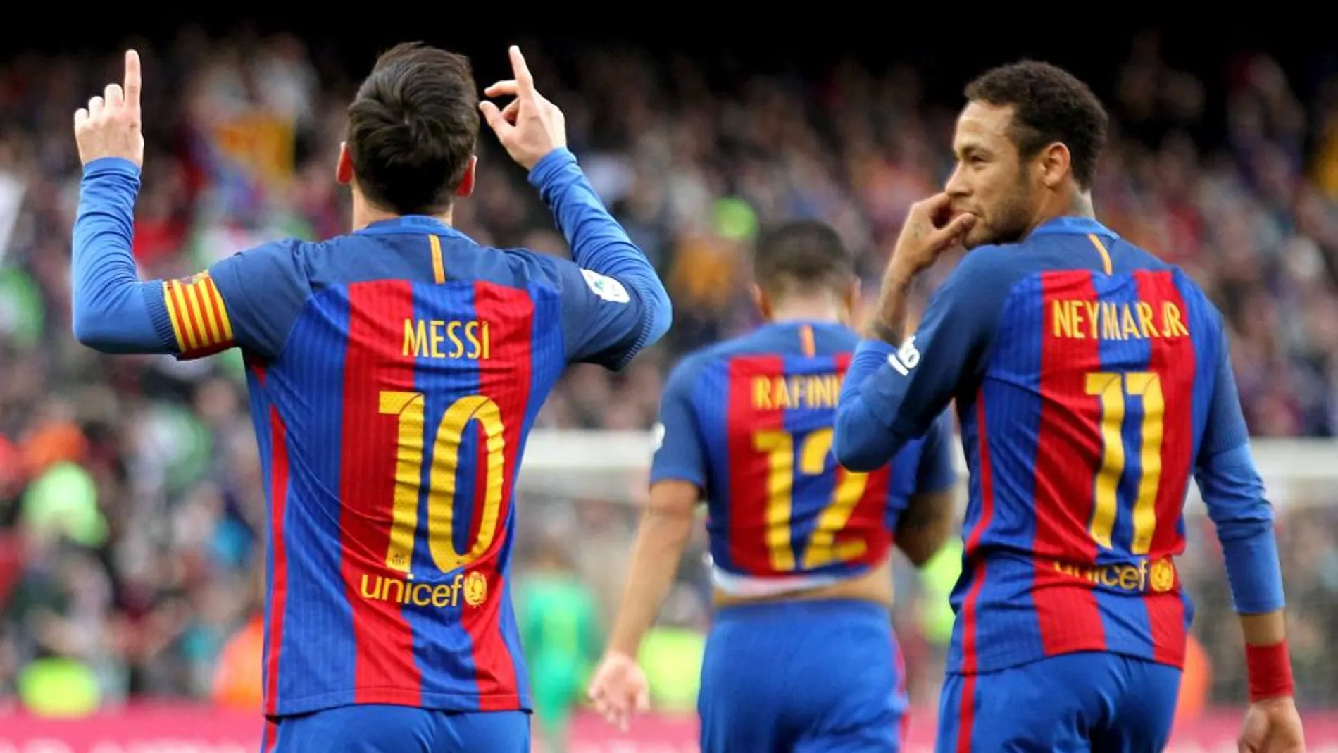 El delantero argentino del FC Barcelona Lionel Messi celebra su gol ante el Athletic.