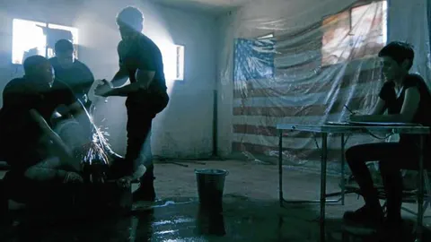 Fotograma del segundo episodio de «Scoop»