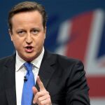 Cameron critica la burocracia y las órdenes de Bruselas