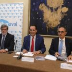 Santiago Aparicio, José Rolando Álvarez y Pedro Pisonero, en la Junta General de Socios de Iberaval