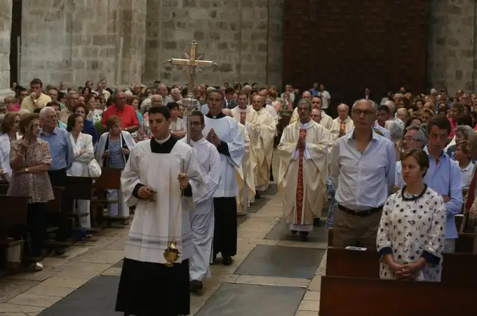 La memoria litúrgica del fundador del Opus Dei reúne a cientos de familias