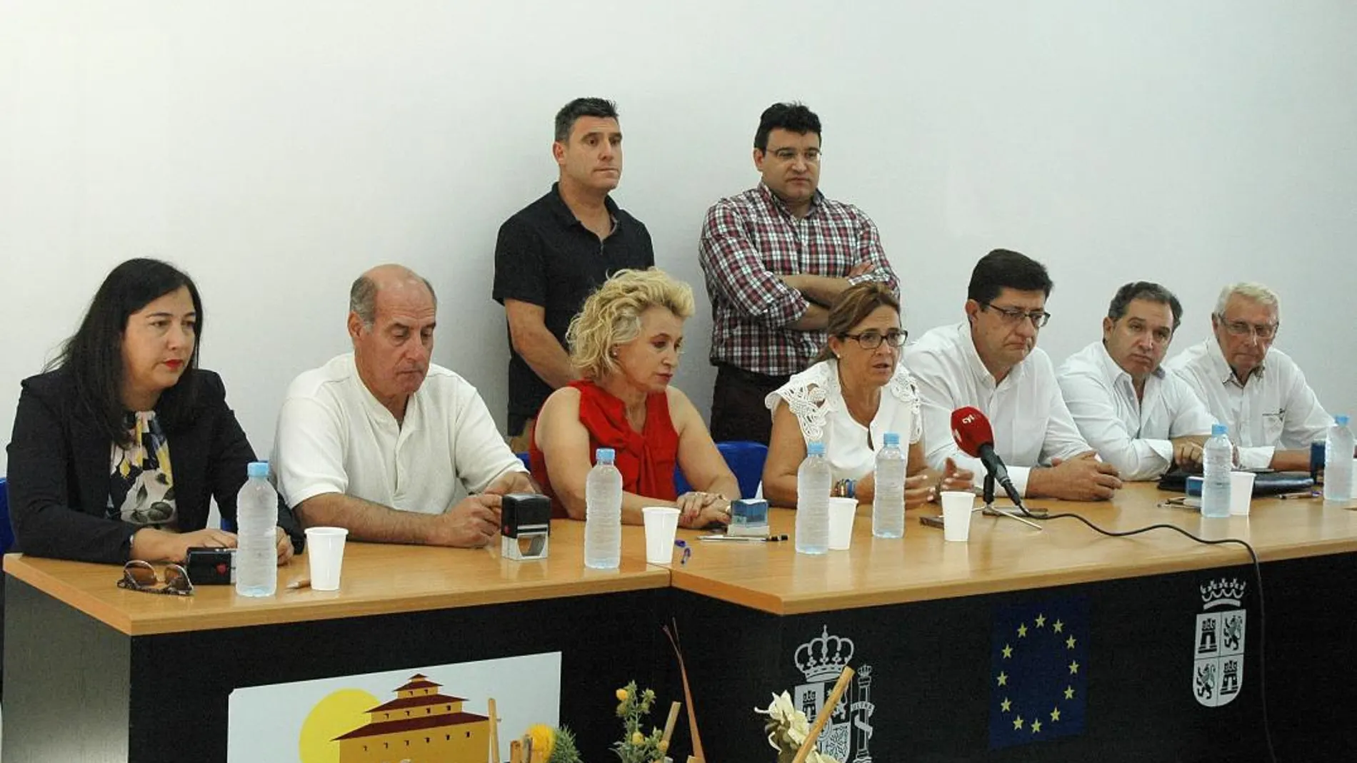Mayte Martín y los GAL firman los convenios de colaboración de este año