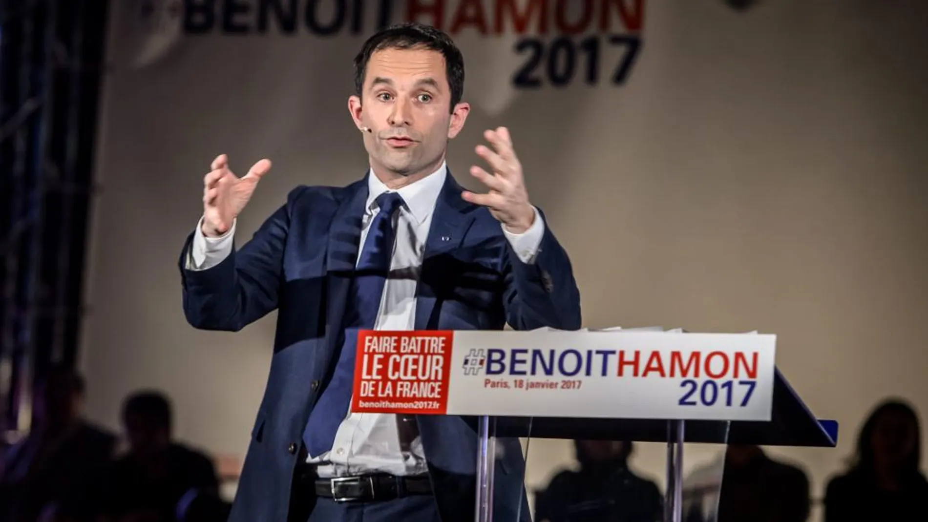 El miembro del Partido Socialista francés Benoit Hamon durante un evento de campaña