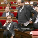 Artur Mas escucha el pasado 12 de noviembre la intervención de Baños en el Pleno del Parlamento catalán