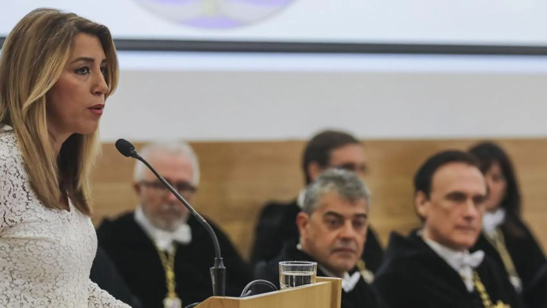 La presidenta de la Junta, Susana Díaz, intervino ayer en la Sesión Solemne de Apertura del Curso Académico 2018-2019 de las Universidades Públicas Andaluzas (Foto: Efe)