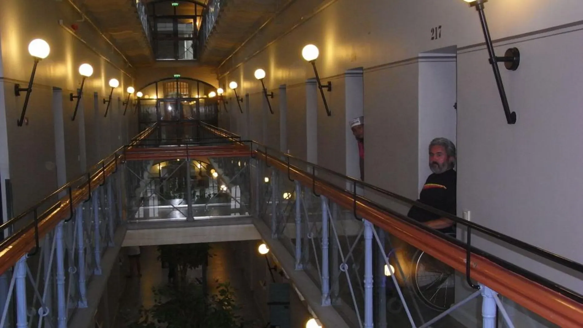 La antigua cárcel de Estocolmo es hoy un hotel con habitaciones de diferentes tipología en el que las accesibles son más caras.
