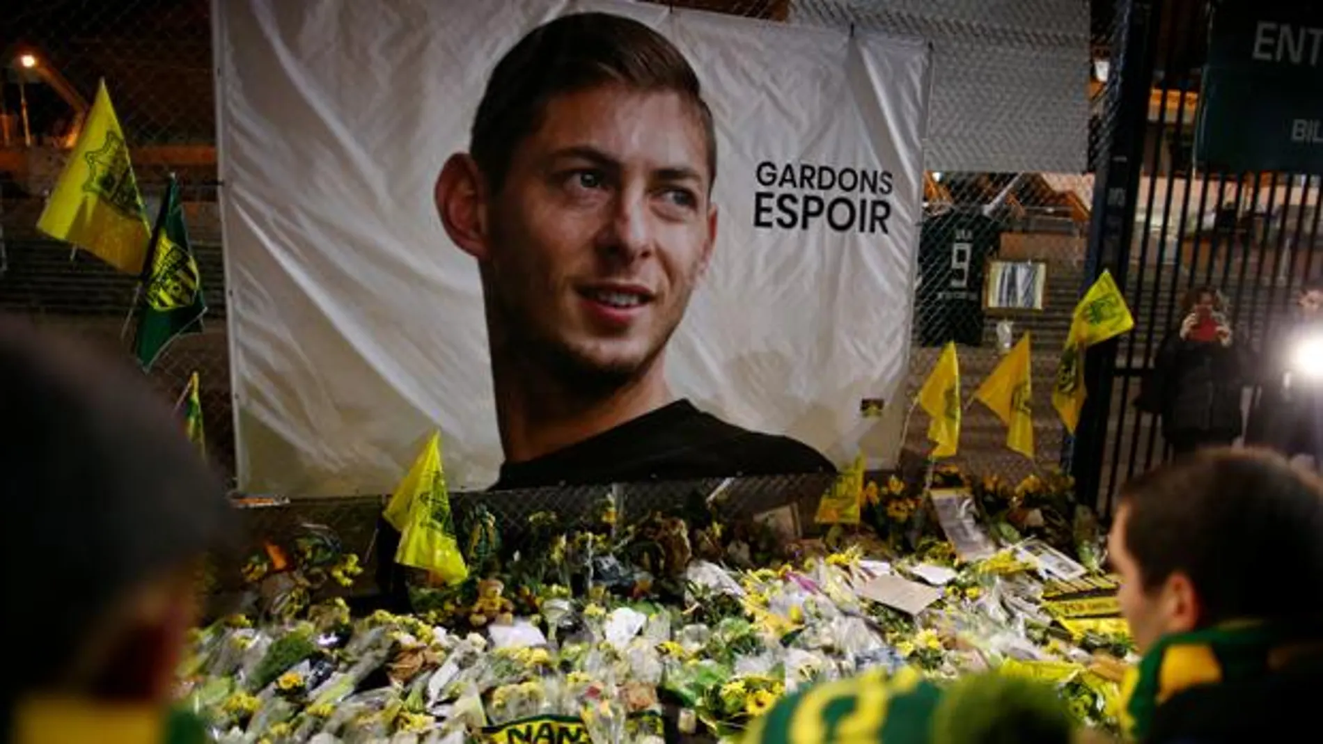 Encuentran en el fondo del mar el avión en el que viajaba Emiliano Sala