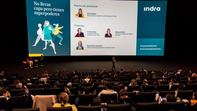 Indra celebra los «superpoderes» que aporta el talento femenino