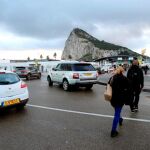 ¿Debe España bloquear el acuerdo sobre el Brexit si no se recogen sus peticiones sobre Gibraltar?