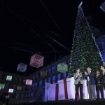 Manuela Carmena, hoy durante el encendido del alumbrado navideño de la ciudad en la Plaza Mayor.