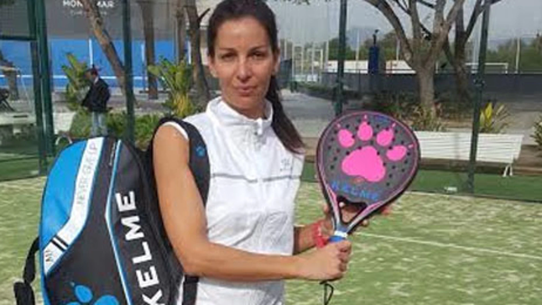 Cynthia Perez Domenech Kelme fichaje