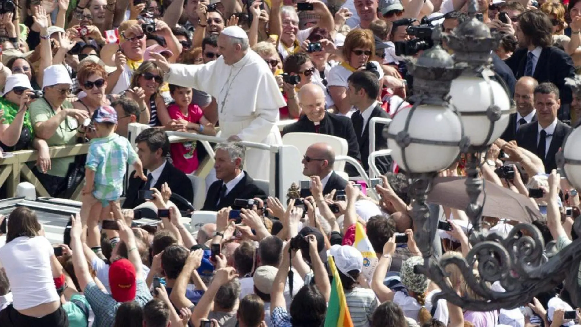 El Papa visitará una favela y se reunirá con presos en Brasil