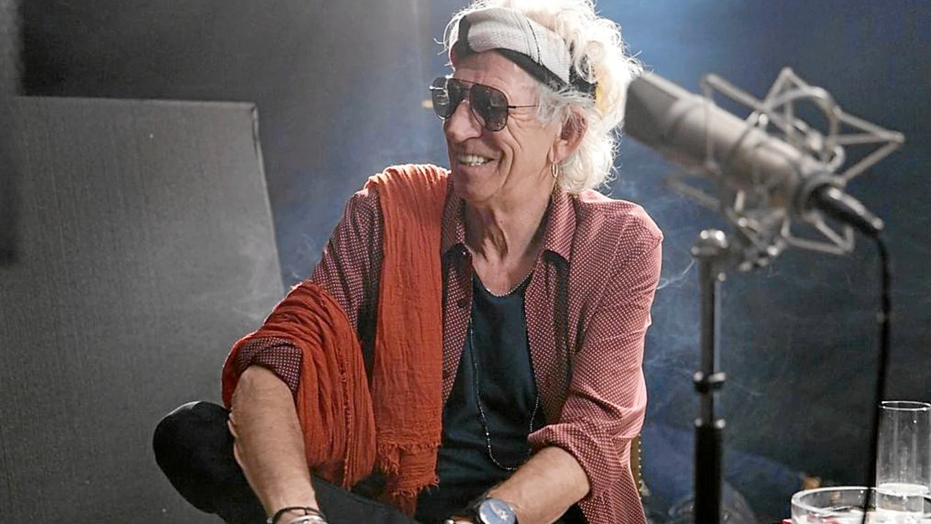 El guitarrista de los Rolling Stones, en uno de los momentos del documental