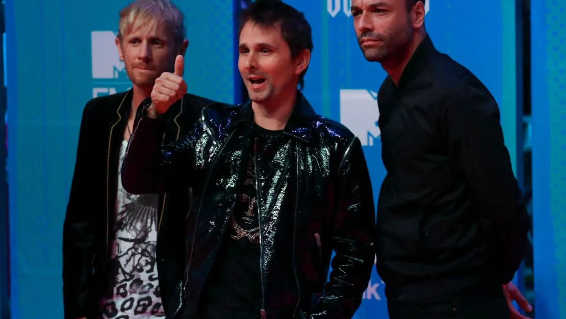 Los británicos Muse llegan a la gala / Foto: Reuters
