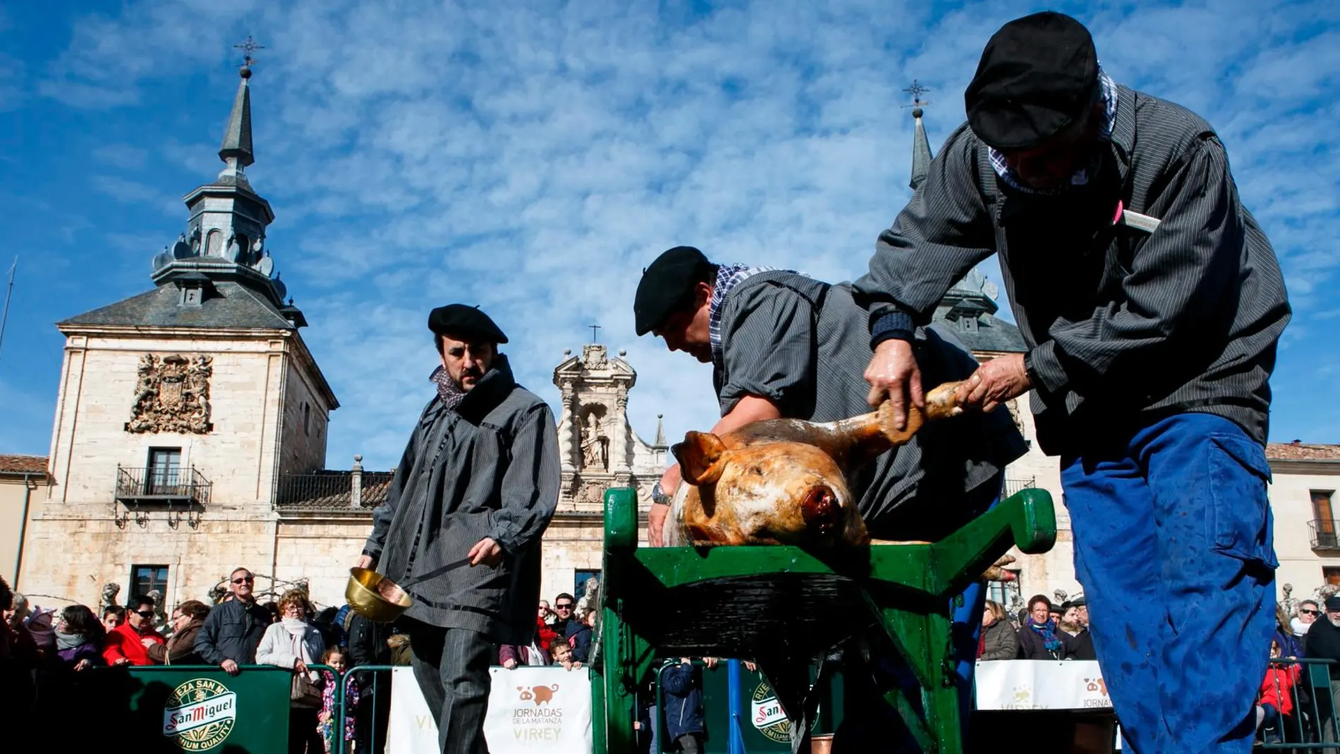 Rito tradicional de la matanza en el Virrey Palafox