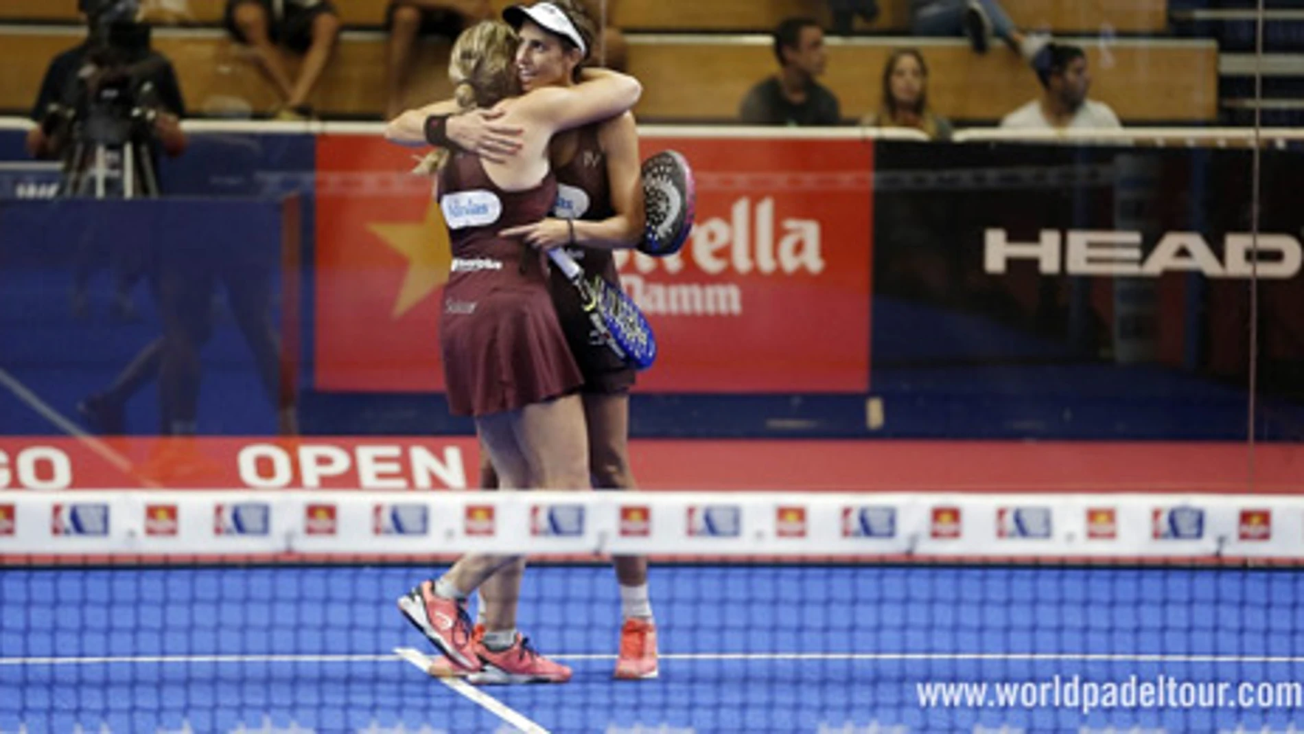 Alejandra Salazar y Marta Marrero