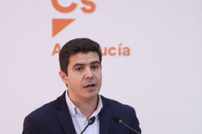 El portavoz parlamentario de Ciudadanos (Cs) es Sergio Romero