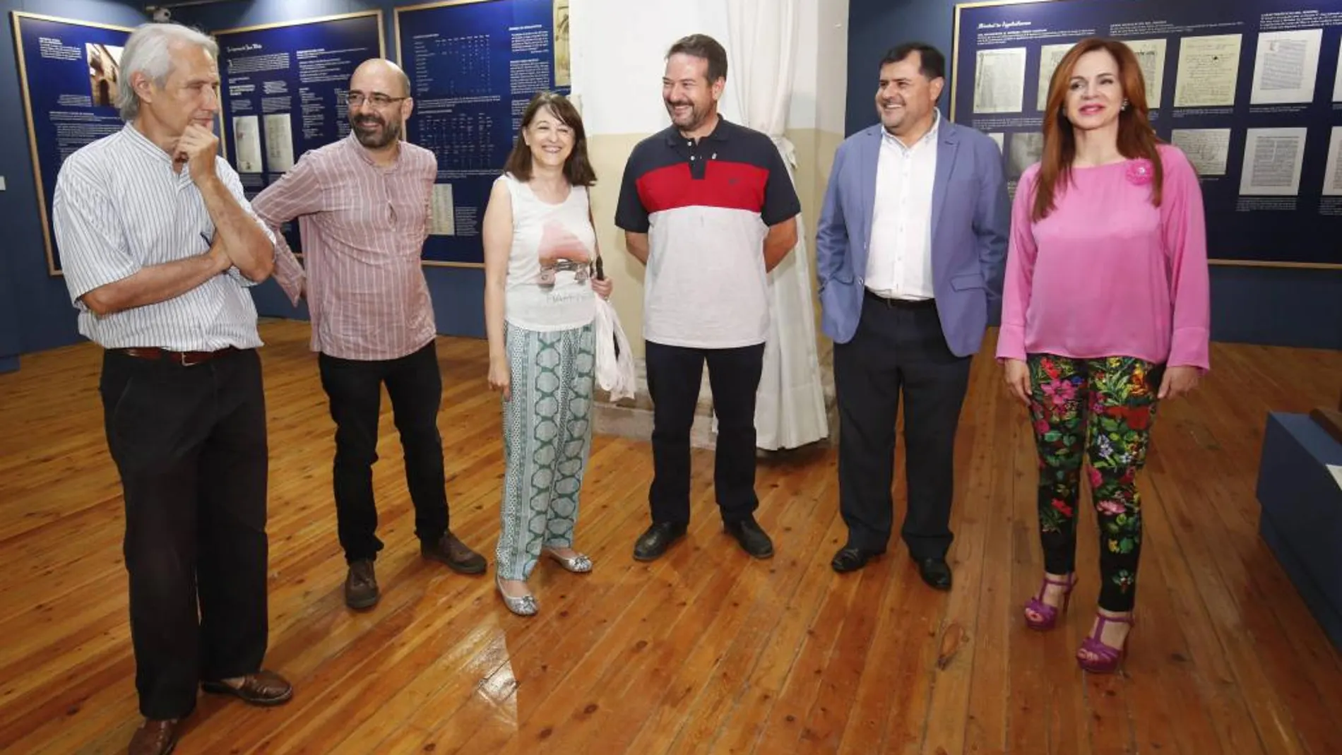 Silvia Clemente con algunos de los participantes como Óscar Esquivias, Angélica Tanarro o Fermín de los Reyes