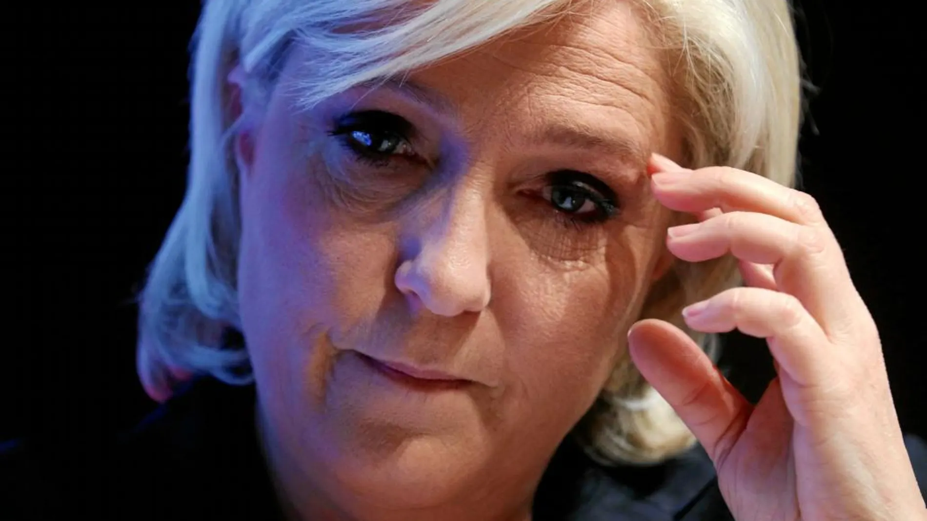 Le Pen: «Si gano, convocaré un referéndum sobre la salida de la UE»