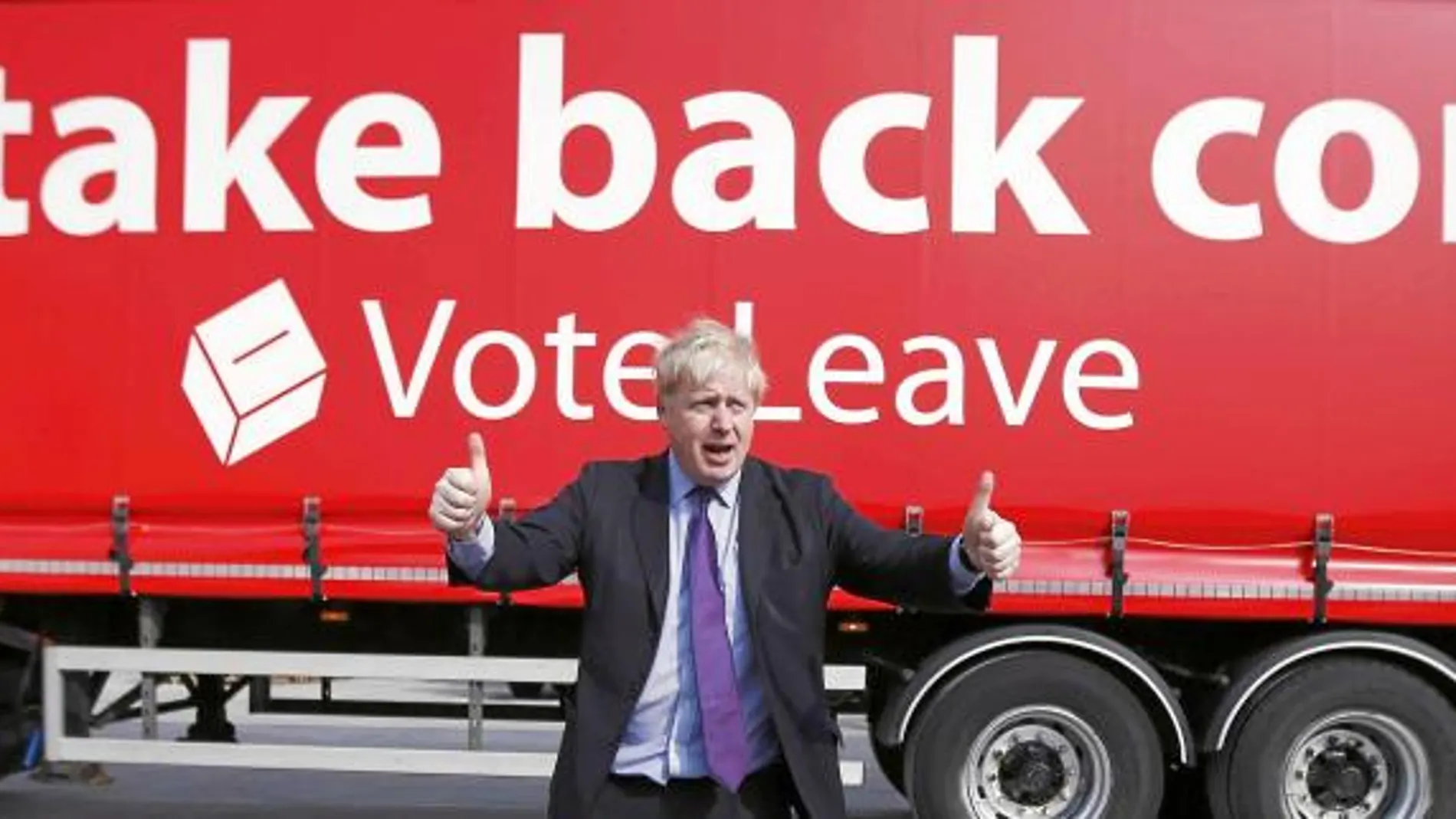 «Vota salir» Es el lema de la campaña de los partidarios de la salida de Europa que lidera el alcalde de Londres