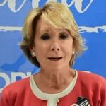 Aguirre exige a Carmena que limpie Madrid de los «espumarajos»