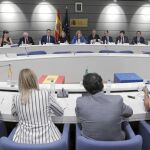 La ministra de Empleo, Fátima Bánez, se reunió con los representantes de todas las autonomías