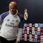 El técnico francés del Real Madrid, Zinedine Zidane, durante la rueda de prensa