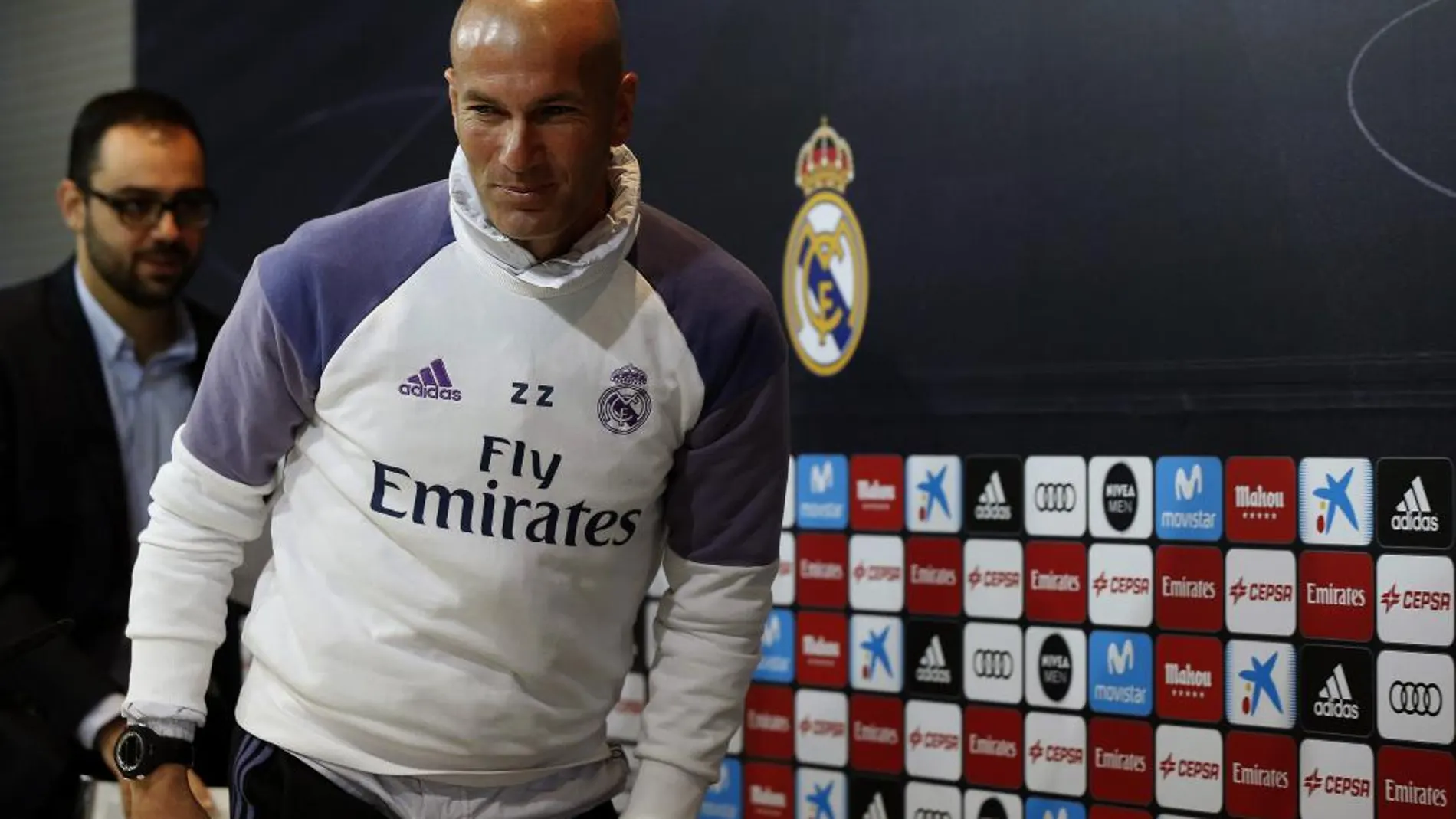 El técnico francés del Real Madrid, Zinedine Zidane, durante la rueda de prensa