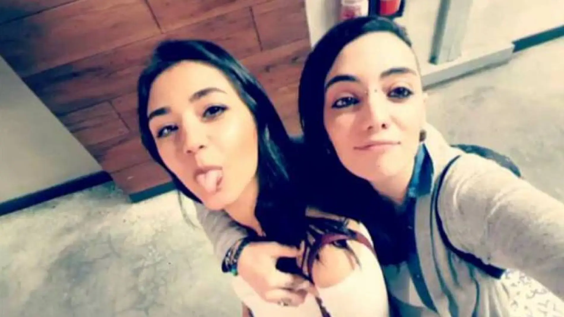 Jimena y su novia llegan a su casa de Málaga