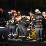Los bomberos en el lugar del incendio