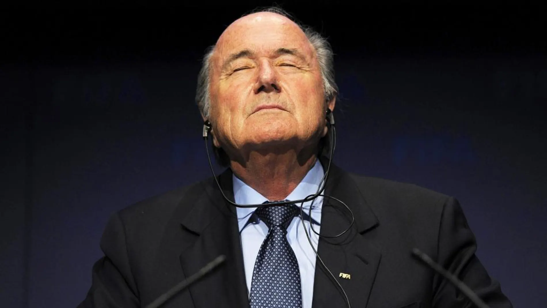Fotografía de archivo fechada el 19 de noviembre de 2010 del presidente de la FIFA, Joseph Blatter