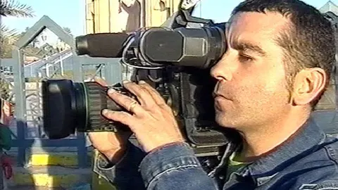 Fotografia de archivo,tomada en Bagdad, del enviado especial José Couso, de 37 años, fallecido en Bagdad