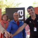 La secretaria General de Turismo de la Xunta de Galicia, Nava Castro, el presidente de la Diputación Provincial de Ourense, José Manuel Baltar, y el director general de La Vuelta, Javier Guillén, en la presentación de la salida del año que viene de la Vuelta Ciclista a España 2016
