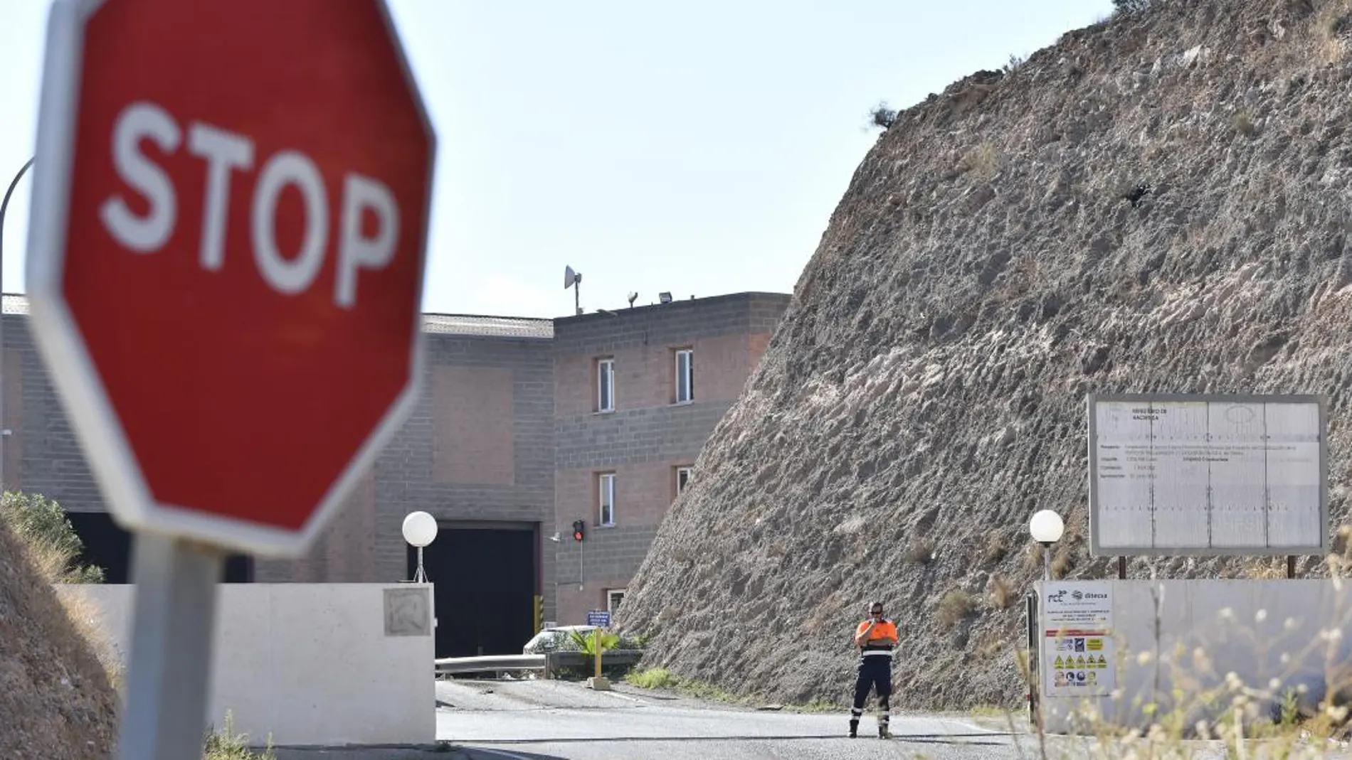 Vertedero donde se ha encontrado el cadáver de una mujer/Efe
