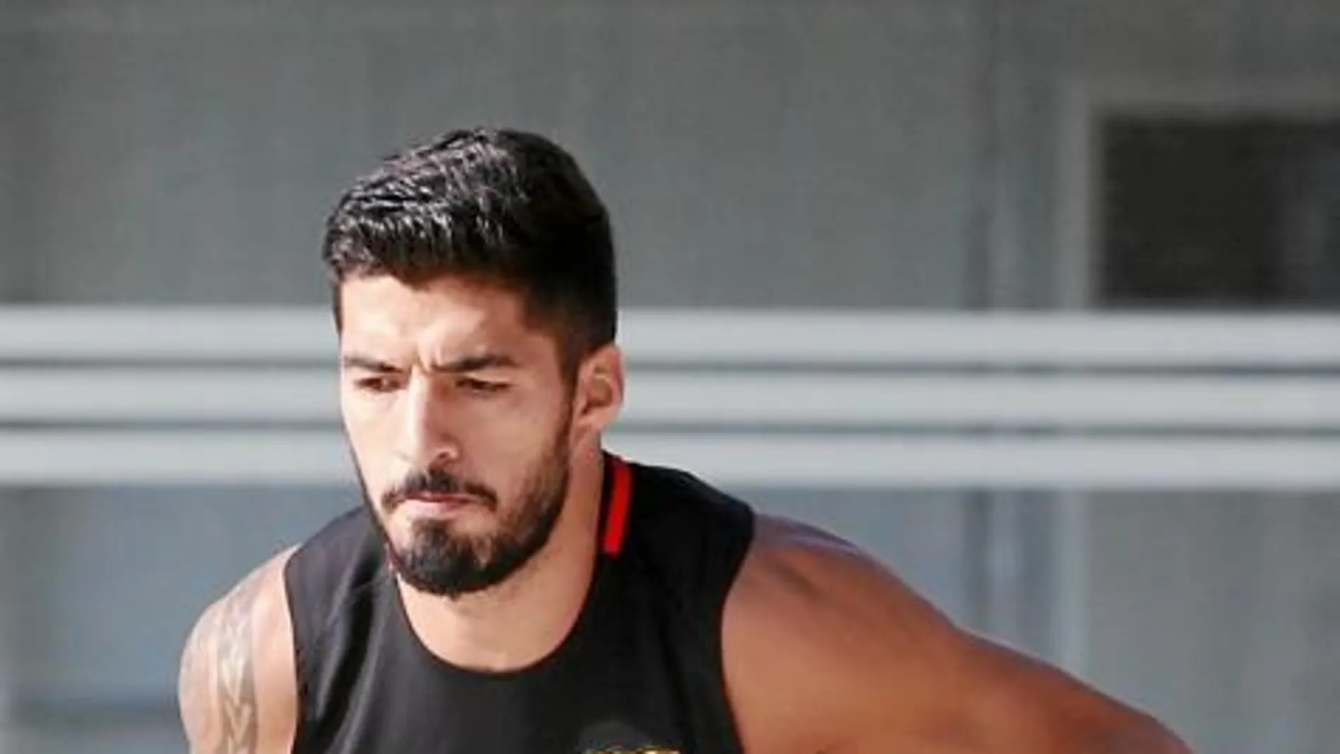 Luis Suárez, lesionado, continúa con su recuperación