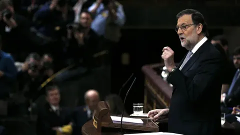 Rajoy a Sánchez: No engaña a nadie, ni al Rey ni a la Cámara ni a españoles