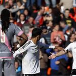 El delantero del Valencia Paco Alcácer celebra el gol marcado al Rayo Vallecano