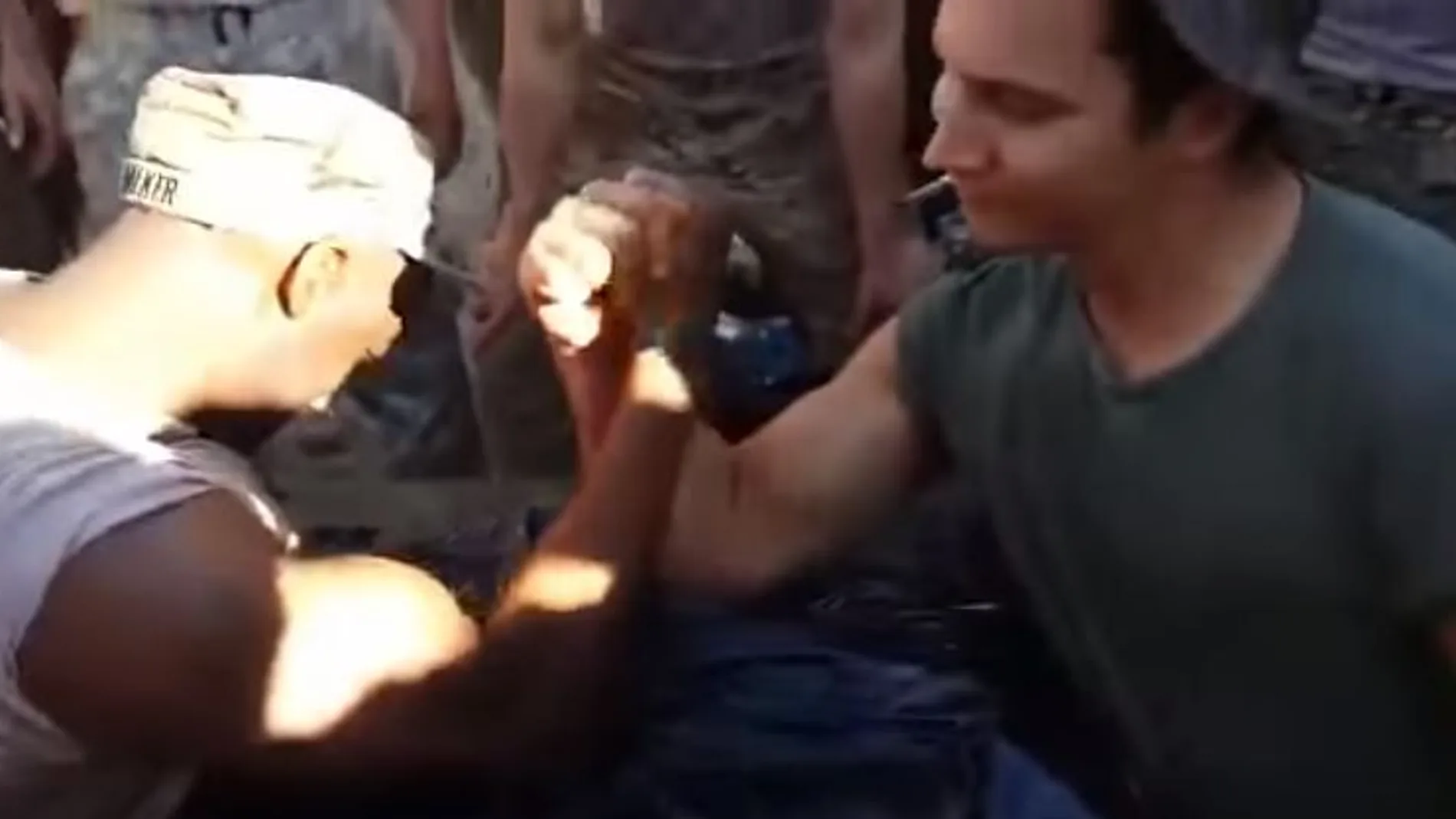 El humillante pulso entre un marine y un soldado español se vuelve «viral»