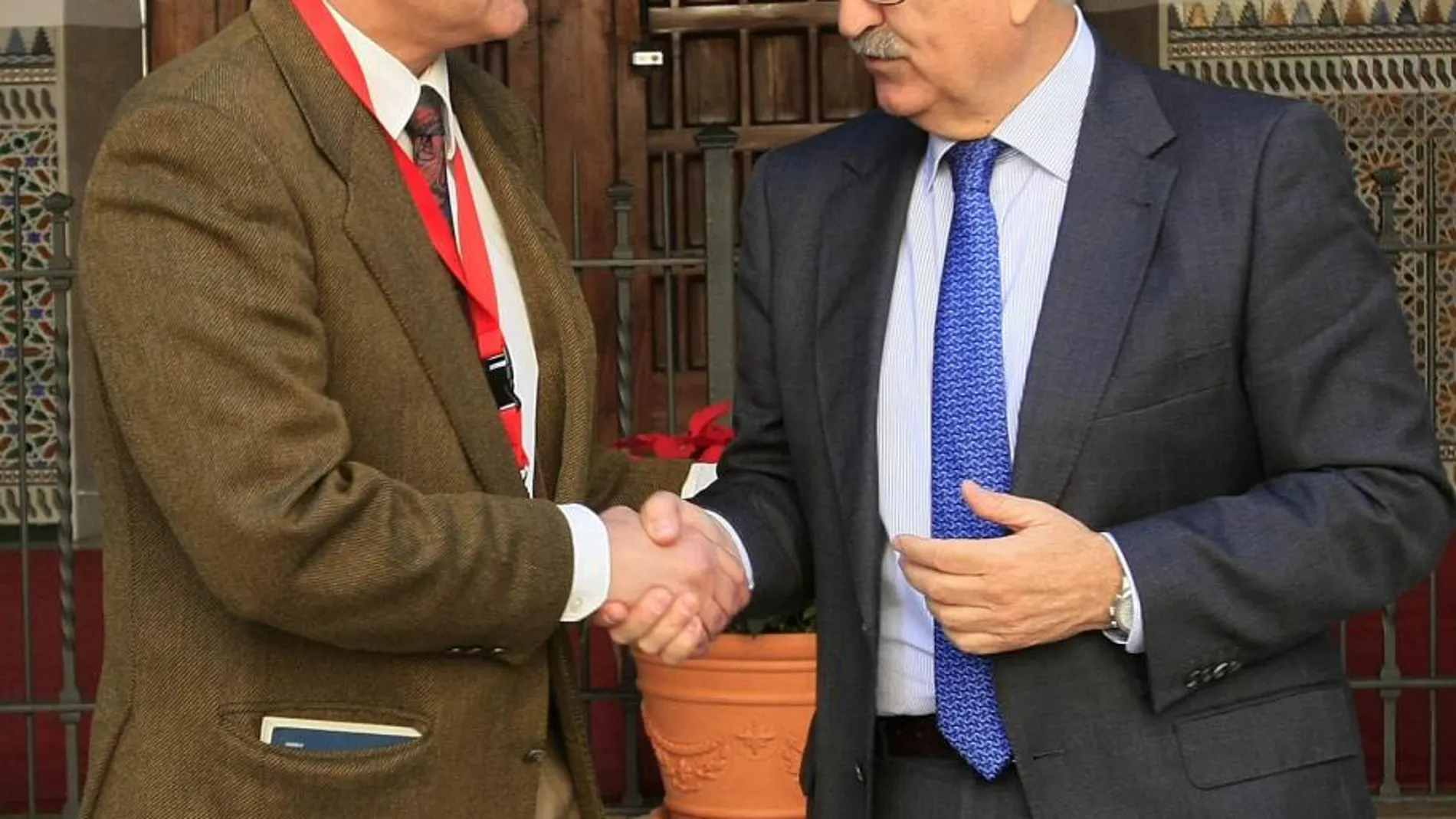 Manuel Medina, junto al vicepresidente de la Junta, Jiménez Barrios