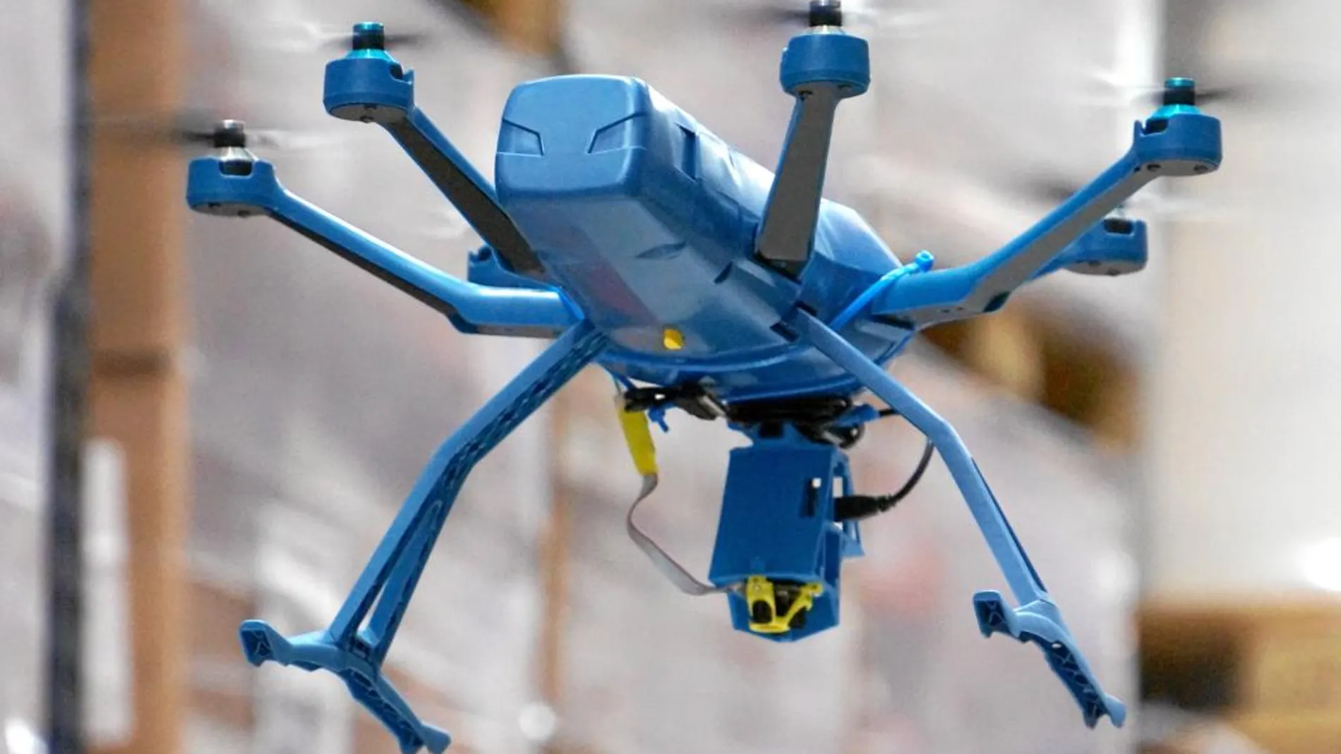 Ya hay drones que sobrevuelan algunas instalaciones de almacenaje y distribución para controlar el stock